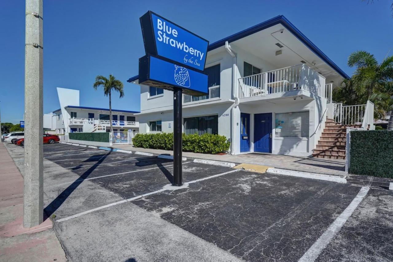 Hotel Blue Strawberry By The Sea Lauderdale-by-the-Sea Zewnętrze zdjęcie