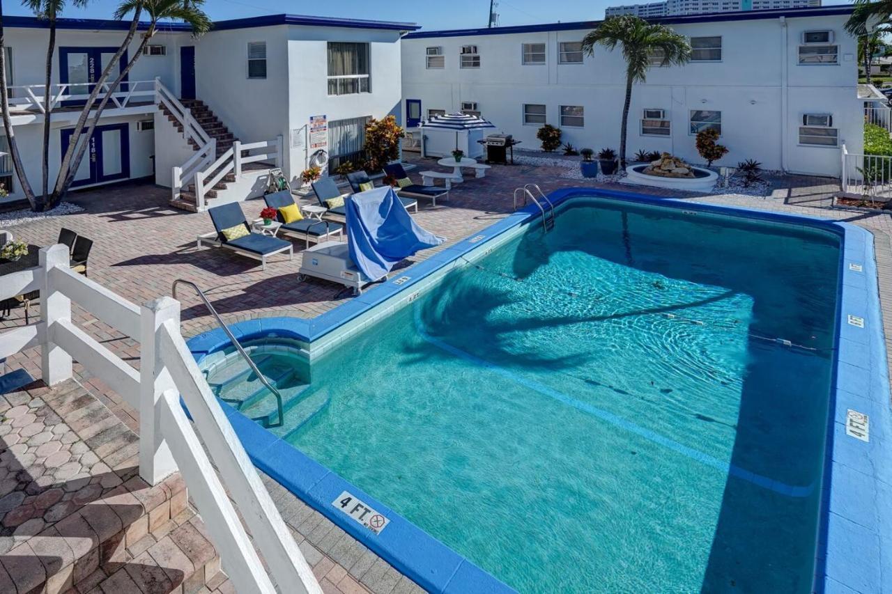 Hotel Blue Strawberry By The Sea Lauderdale-by-the-Sea Zewnętrze zdjęcie